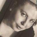 Movivall sells paintings online