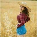 Lara Lonzar vende quadri online