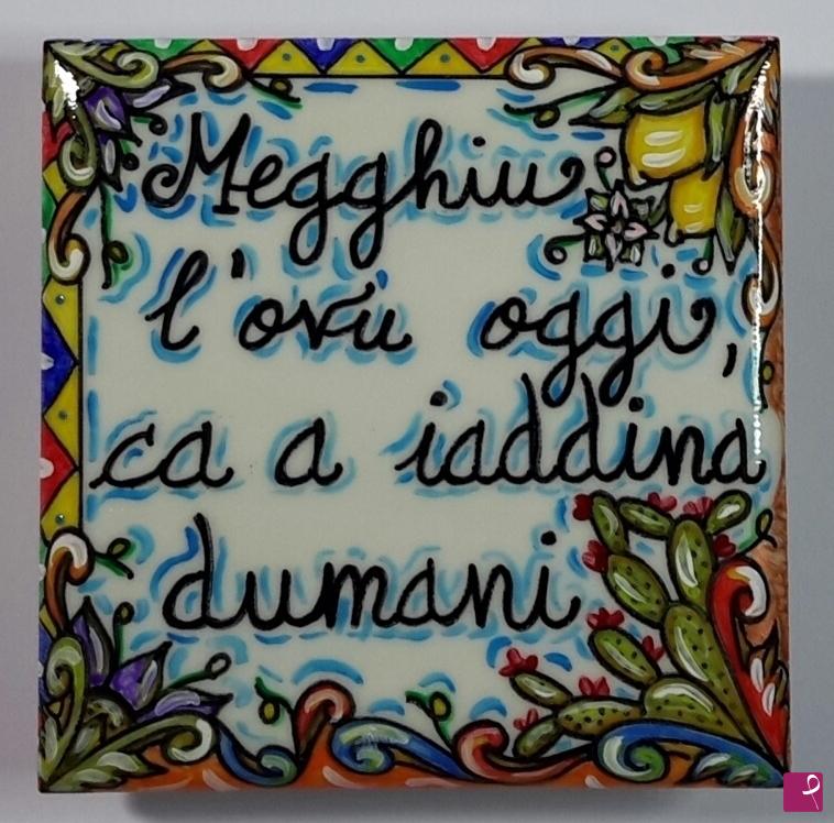 quadri in vendita online - Ceramica siciliana - collezione 2019 n.° 27 serie: proverbi siciliani 