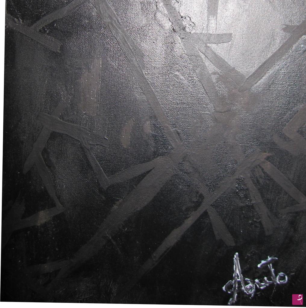 quadri in vendita online - CROCEFISSO MONOCROMO IN ECO E OMBRE-------------INVITATO ALLA BIENNALE BARCELLONA E ROMA 