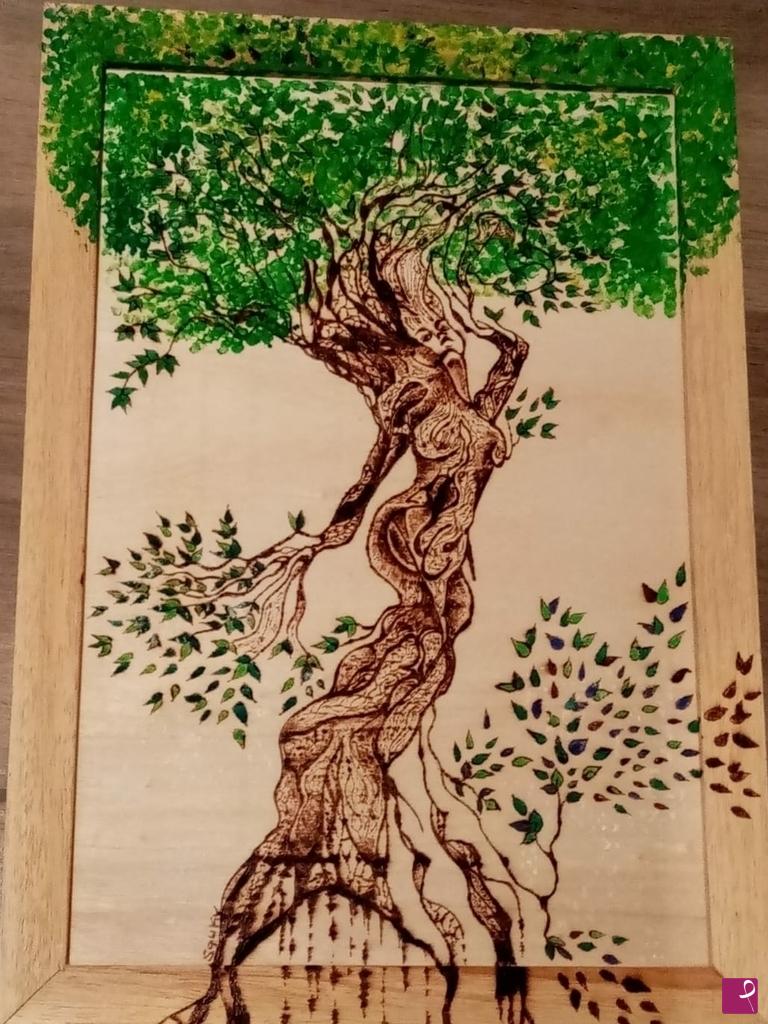 quadri in vendita online - HOLLOW TREE