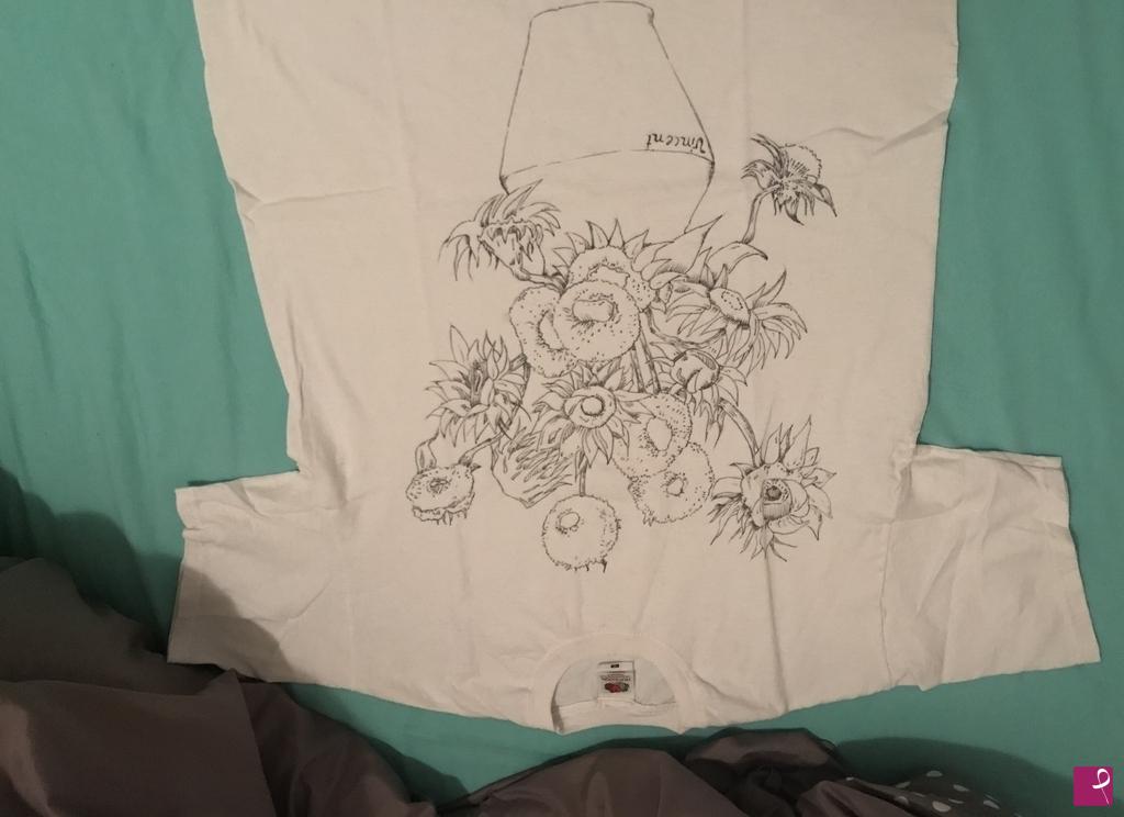 quadri in vendita online - Maglia con girasoli 
