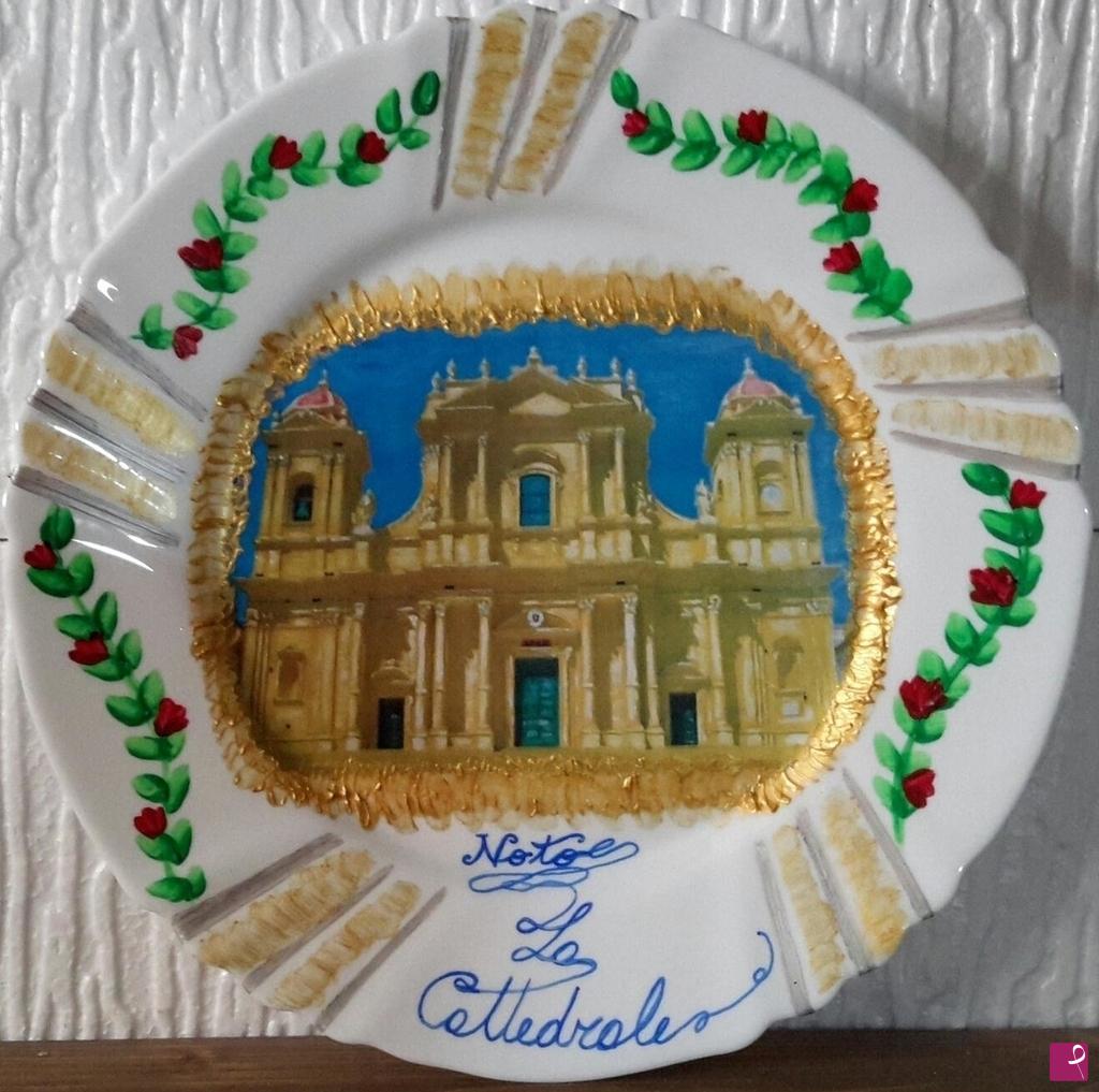 quadri in vendita online - PIATTO "LA  CATTEDRALE  DI  NOTO".