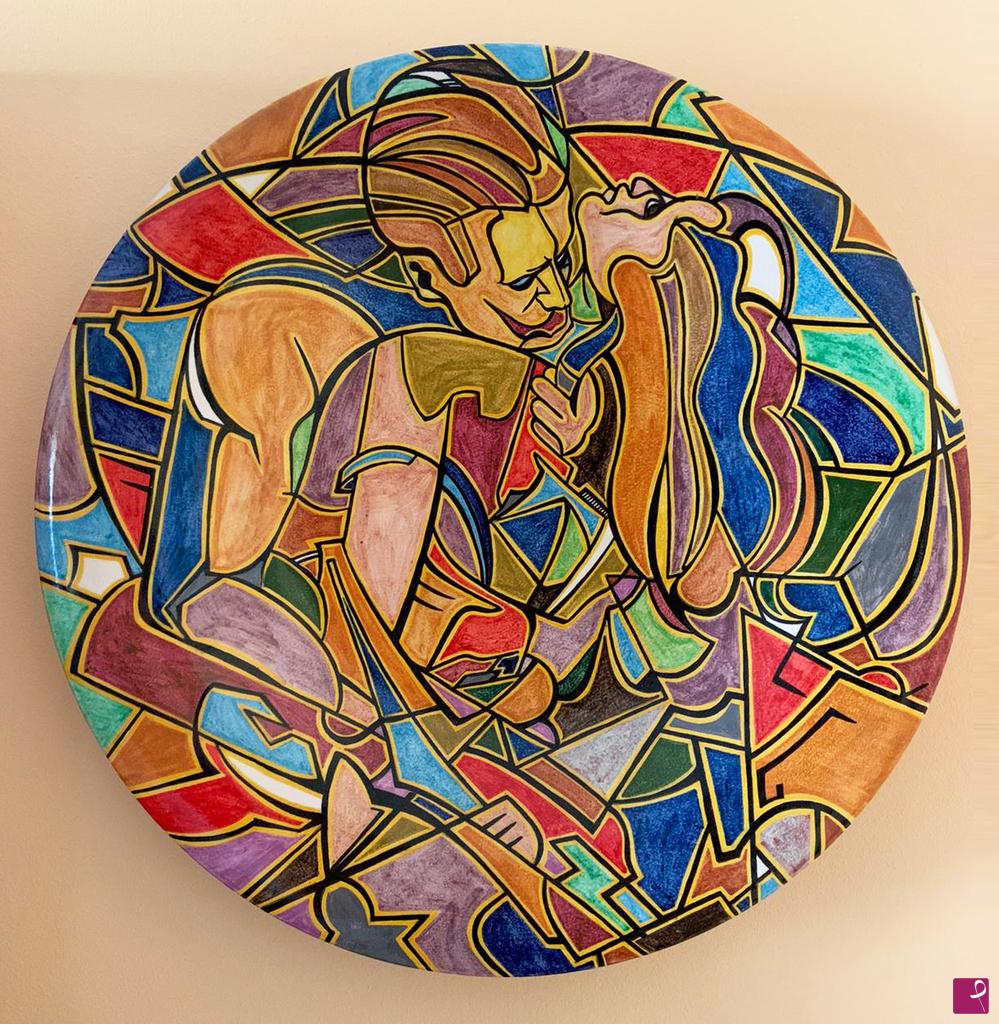 quadri in vendita online - Piatto Maiolicato diametro 60cm - Decorato soprasmalto a gran fuoco  - "il Bacio"