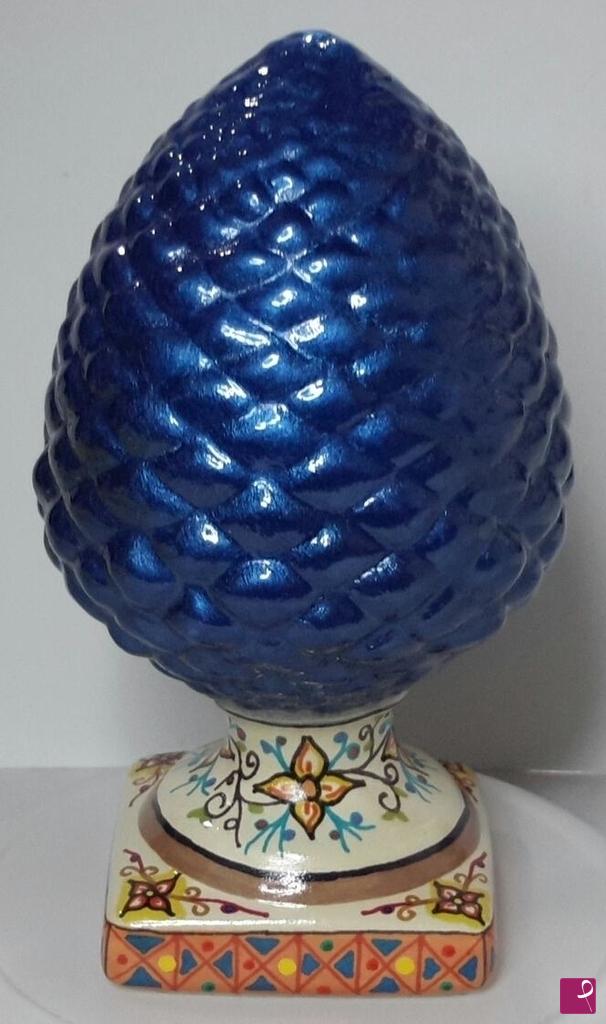 quadri in vendita online - Pigna in ceramica artistica in blu.