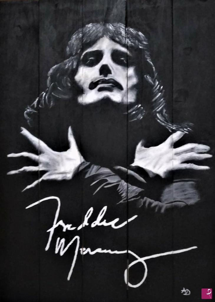 quadri in vendita online - "Rhapsody" with Freddie Mercury
