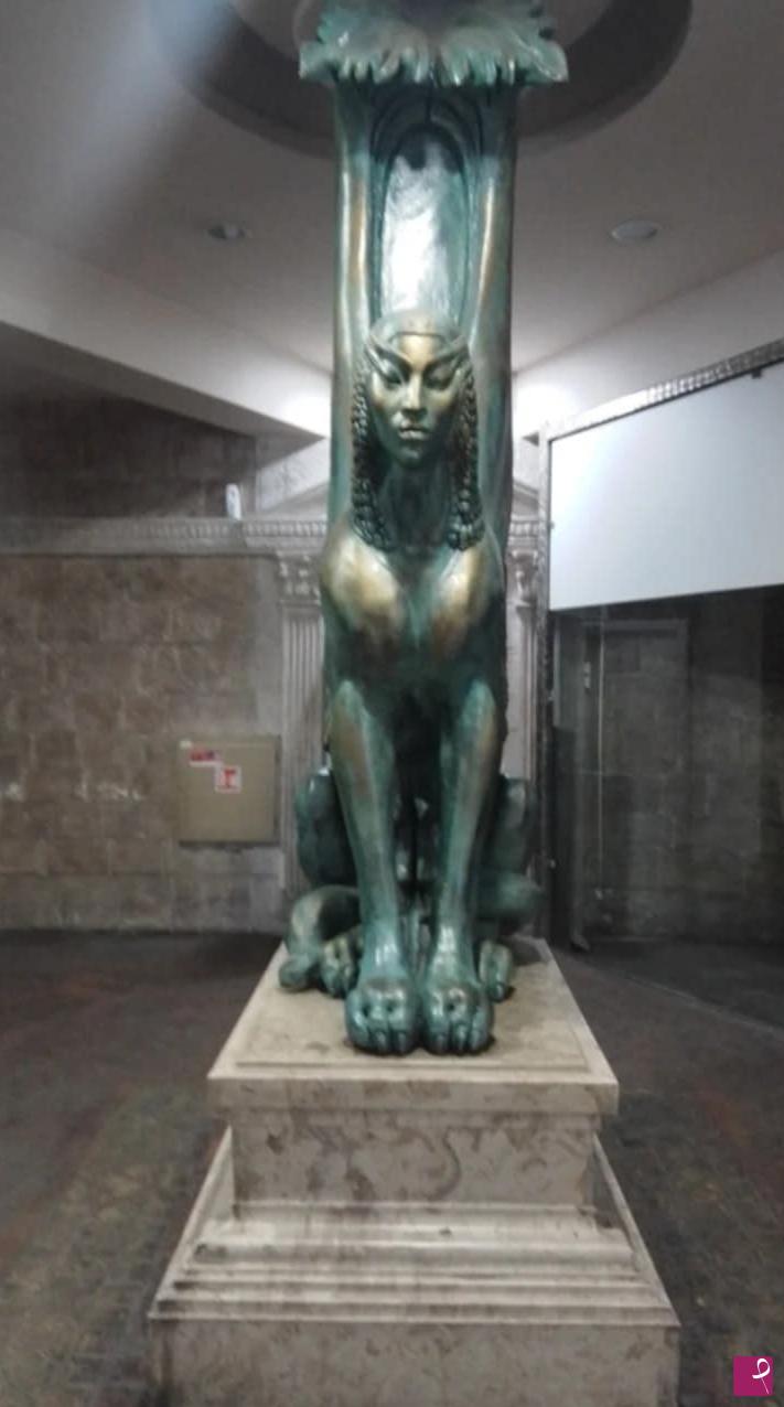 quadri in vendita online - Statue of Isis