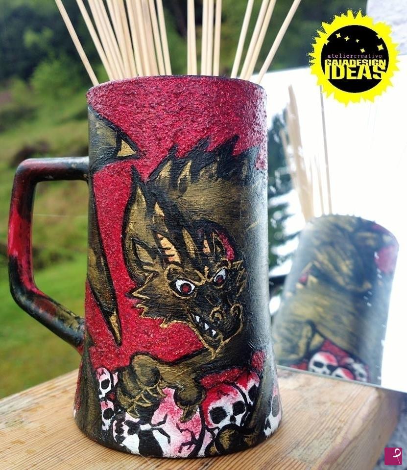 quadri in vendita online - THE DRAGON & THE SKULLS