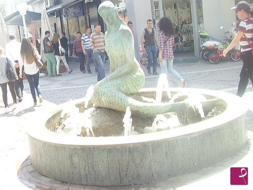 quadri in vendita online - Turkey,Edirne, the Mermaid fountain