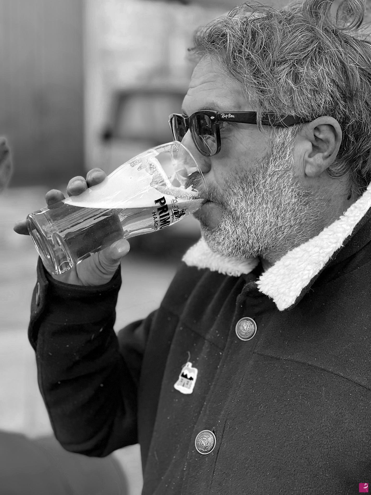 quadri in vendita online - Uomo con la birra - Edizione Limitata a 100